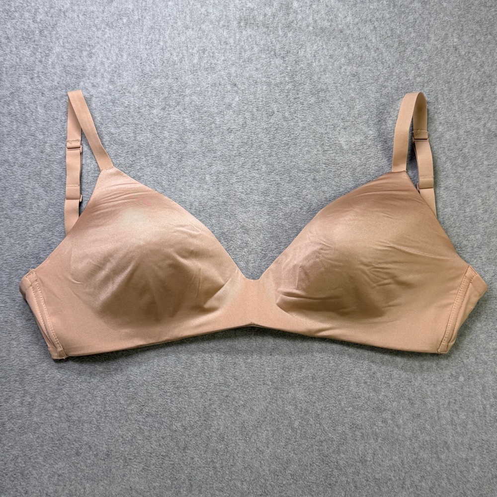 SKIMS Wireless Form Bra Nude 36DD Smooth Stretch Everyday Support